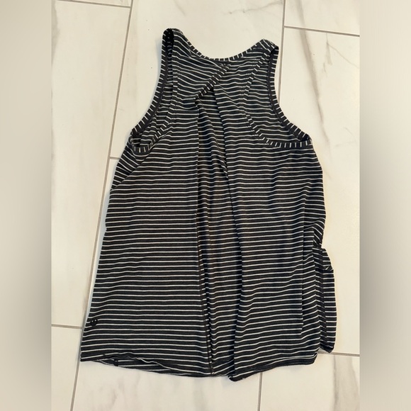 Lululemon All Tied Up Tank - Picture 3 of 4
